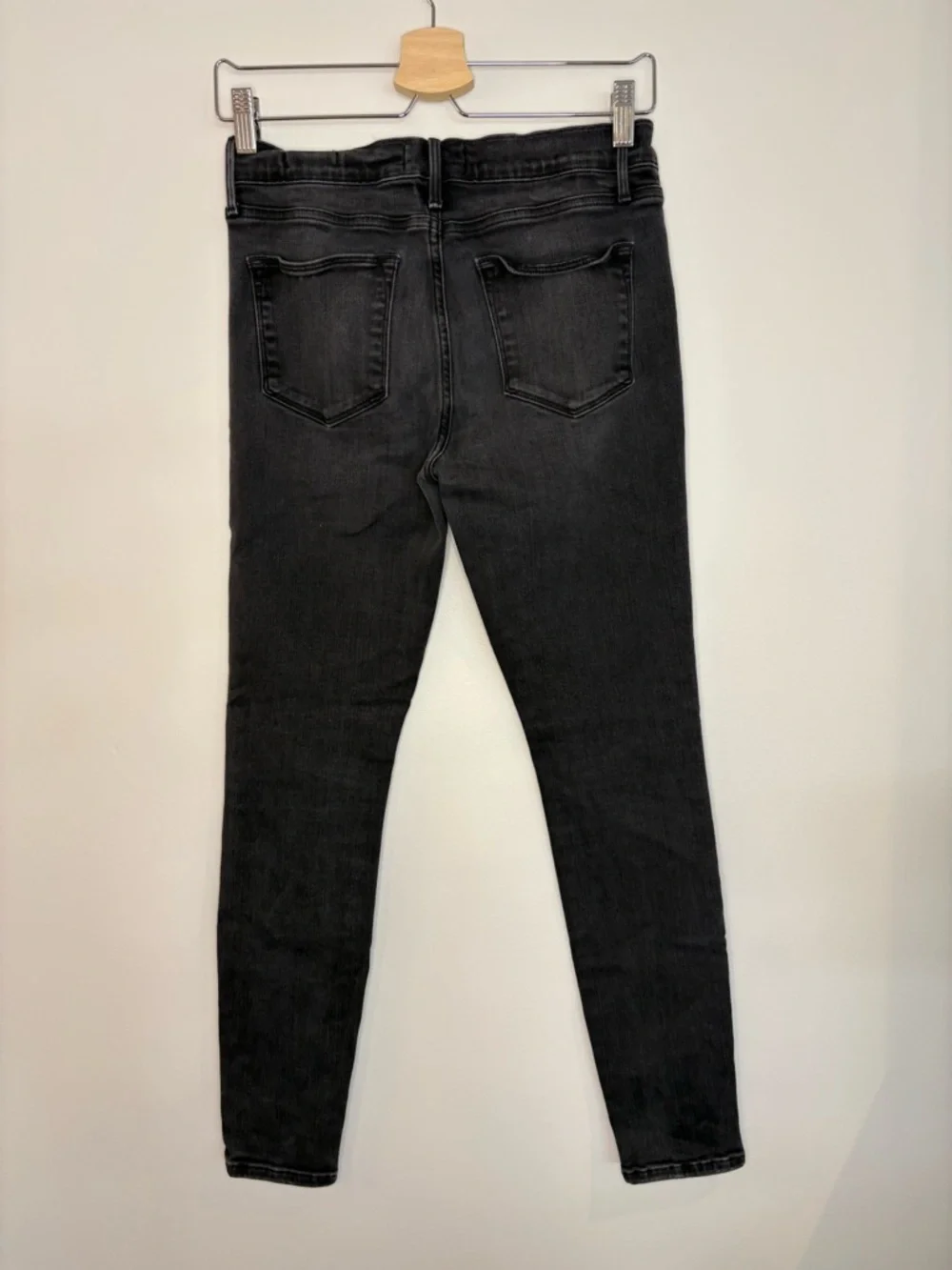Frame Denim Washed Black High-Rise Skinny Jeans - Picture 2 of 3